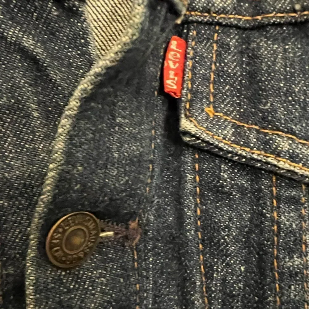 Vintage Levi’s Denim Trucker Jean Jacket Youth size 16 womenS/M.